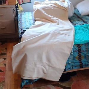 Pendleton King cream blanket 108" x 96" New w/tags (second)